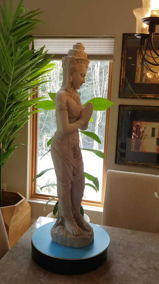 Auction for sale female statue