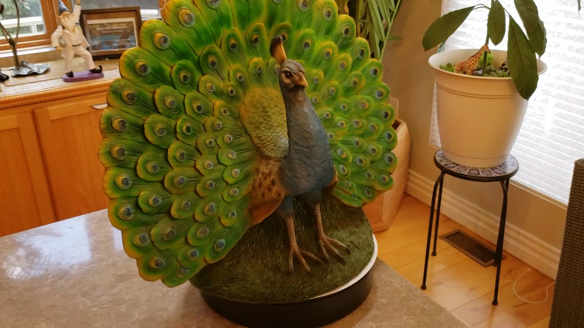 Auction for sale peacock statue