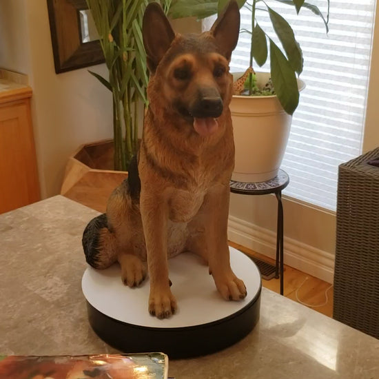 Auction for sale german shepherd dog statue
