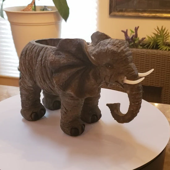 Auction for sale elephant planter statue