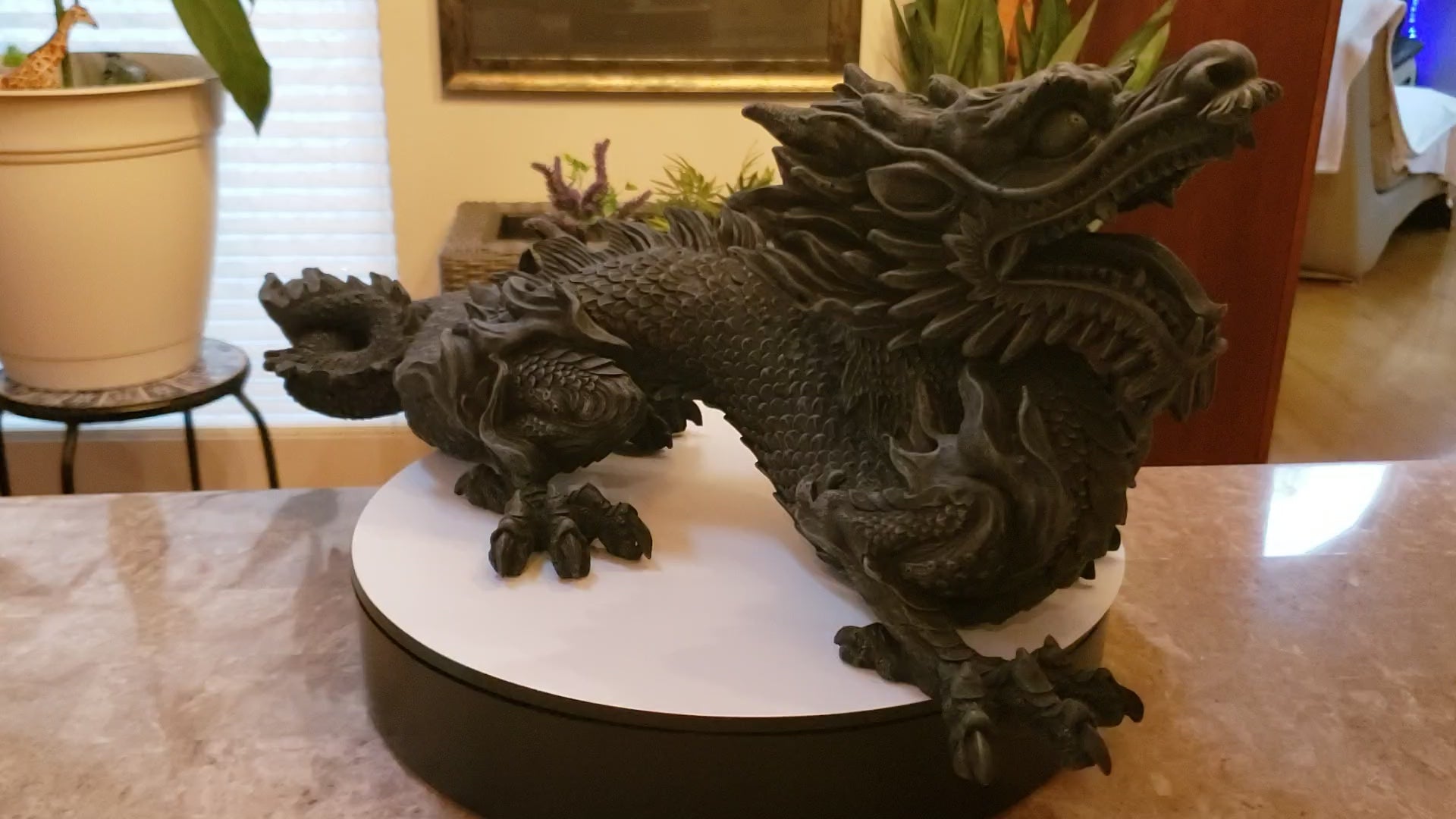 Auction for sale dragon statue